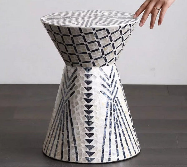 Contemporary Round Side Table, Creative Coffee Table, Bedside Small Side Table, Portable Casual Side Table, Shell Small Sofa Side Table-LargePaintingArt.com