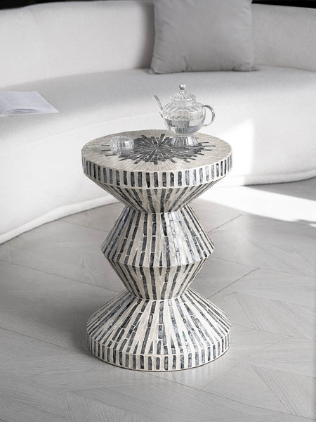 Bedside Small Side Table, Portable Casual Side Table, Shell Small Sofa Side Table, Contemporary Round Side Table, Creative Coffee Table-LargePaintingArt.com