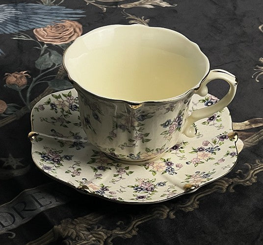 British Traditional Afternoon Tea Cup and Saucer in Gift Box, 7.8 oz Porcelain Tea Cup Saucer Set, Unique Tea Cup and Saucers, Royal Ceramic Cups, Elegant Vintage Ceramic Coffee Cups-LargePaintingArt.com