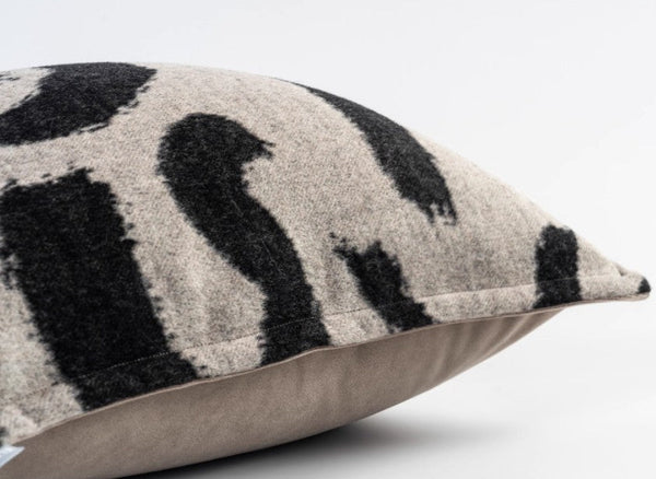 Modern Sofa Pillows for Couch, Contemporary Modern Sofa Pillows, Decorative Throw Pillows for Bedroom, Large Modern Pillow for Bedroom-LargePaintingArt.com