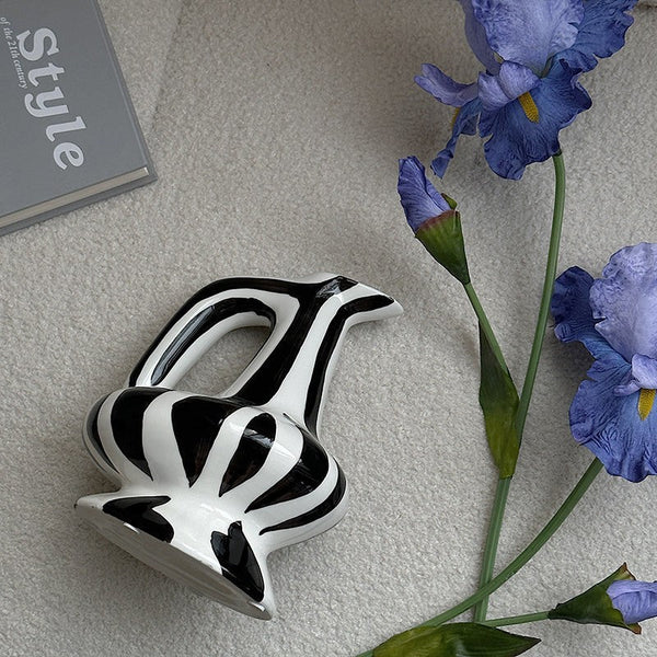 Porcelain Bud Vases, Handmade Water Holding Flower Vases, Modern Ceramic Flower Vases, Small Flower Vases on Table-LargePaintingArt.com