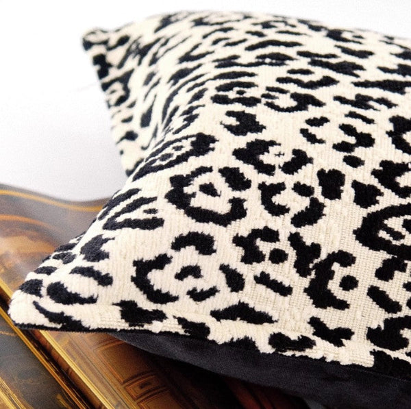 Contemporary Modern Pillows for Couch, Abstract Decorative Throw Pillows for Living Room, Large Modern Sofa Cushion, Decorative Pillow Covers-LargePaintingArt.com