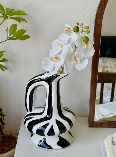 Porcelain Bud Vases, Handmade Water Holding Flower Vases, Modern Ceramic Flower Vases, Small Flower Vases on Table-LargePaintingArt.com