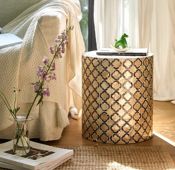 Contemporary Bedside Table, Bedside Small Side Table, Creative Coffee Table, Contemporary Side Table, Modern Side Table, Small End Table, Portable Casual Side Table, Shell Small Sofa Side Table-LargePaintingArt.com