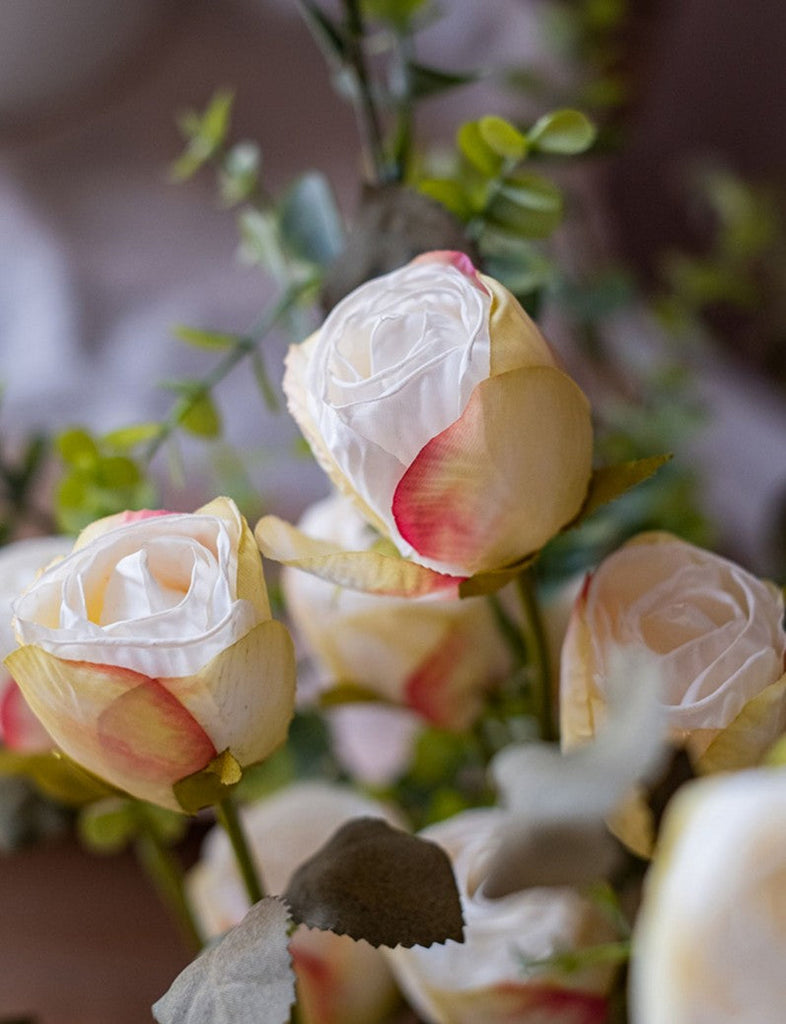 4 Unique Flower Decoration Ideas For Your Wedding – India's Wedding Blog